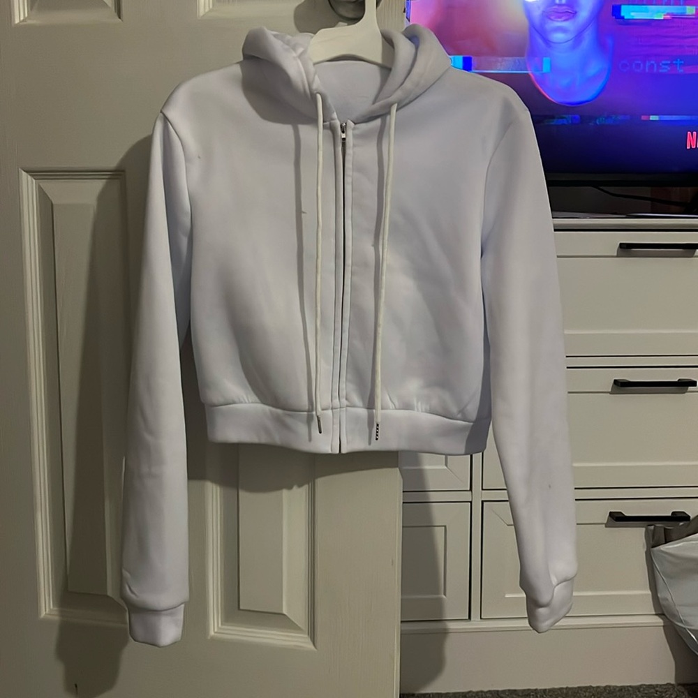 Brand new worn once size small white crop hooded sweatshirt